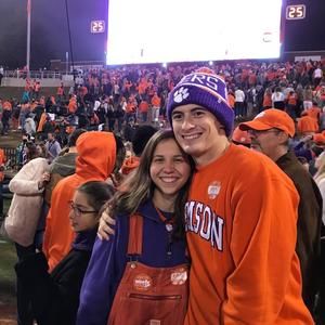 Meet your Posher, Cali